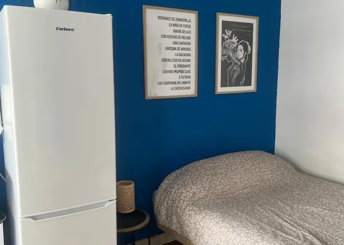 Center Studio&10 Min